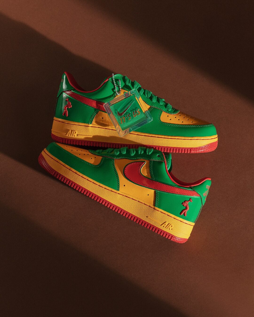 【2025年 5/22 発売】「Lil Yachty/リル・ヨッティ」× NIKE AIR FORCE 1 “Lucky Green/Mystic Red” (ナイキ エア フォース 1 “ラッキーグリーン/ミスティックレッド”) [IH4383-300]