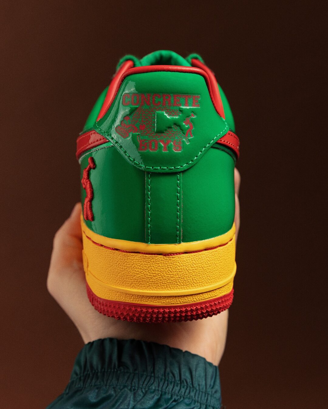【2025年 5/22 発売】「Lil Yachty/リル・ヨッティ」× NIKE AIR FORCE 1 “Lucky Green/Mystic Red” (ナイキ エア フォース 1 “ラッキーグリーン/ミスティックレッド”) [IH4383-300]