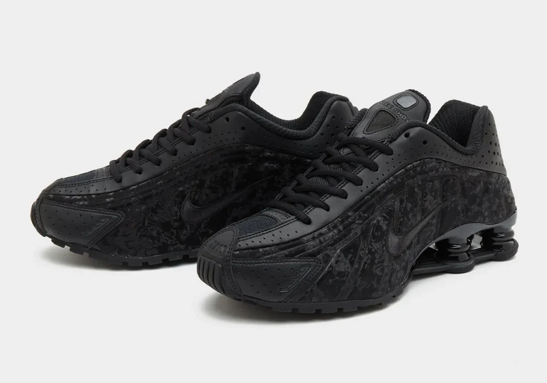 【2025年 3/17 発売】NIKE W SHOX R4 “Black Floral/Dark Smoke Grey” (ナイキ ショックス “ブラックフローラル/ダークスモークグレー”) [HV0934-002]