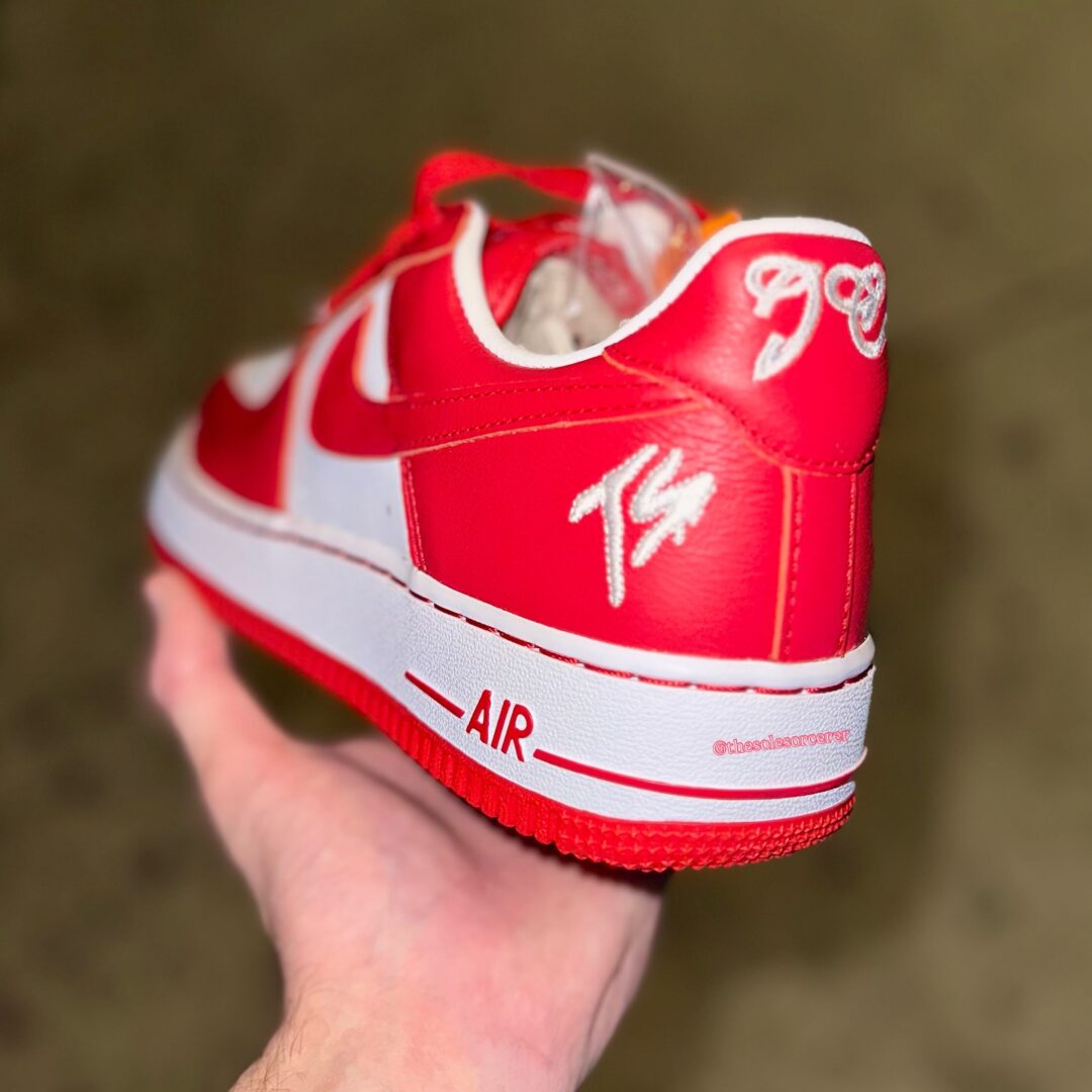 【2025年 8/1 発売予定】Fat Joe/Terror Squad × NIKE AIR FORCE 1 LOW “White/University Red” (ファット・ジョー テラー・スクワッド ナイキ エア フォース 1 ロー “ホワイト/ユニバーシティレッド”) [II4391-100]