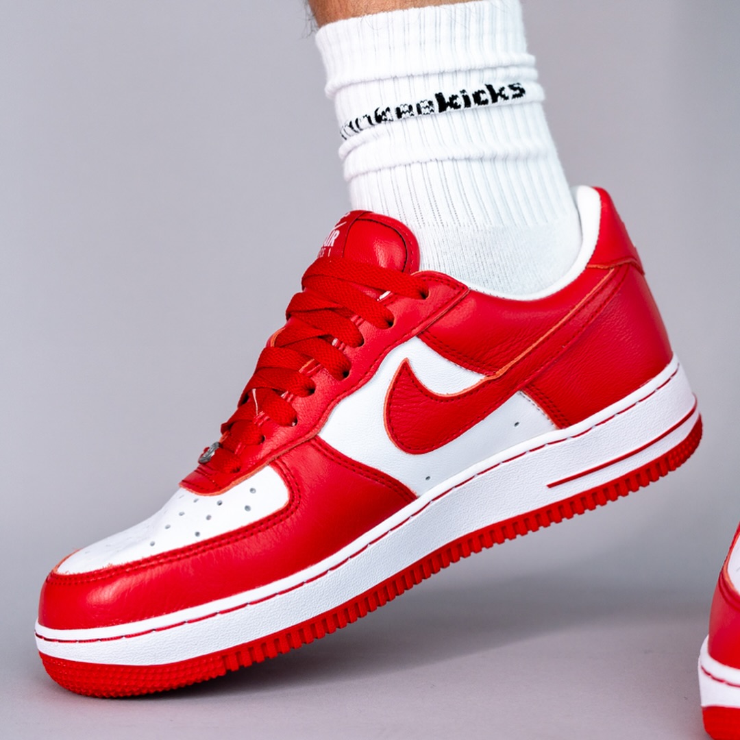 【2025年 8/1 発売予定】Fat Joe/Terror Squad × NIKE AIR FORCE 1 LOW “White/University Red” (ファット・ジョー テラー・スクワッド ナイキ エア フォース 1 ロー “ホワイト/ユニバーシティレッド”) [II4391-100]