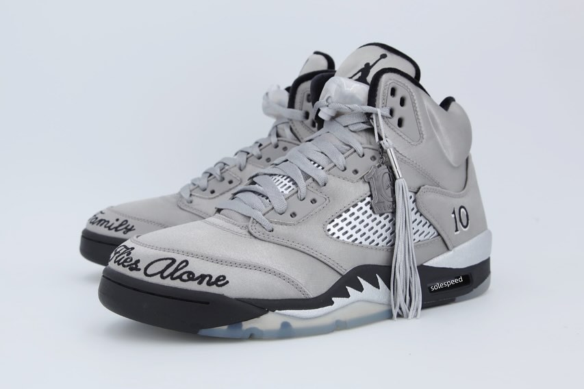【2025年 9/1 発売予定】NIKE AIR JORDAN 5 WINGS “Medium Grey/Black” (ナイキ エア ジョーダン 5 ウィングス “ミディアムグレー/ブラック”) [IO2038-001]