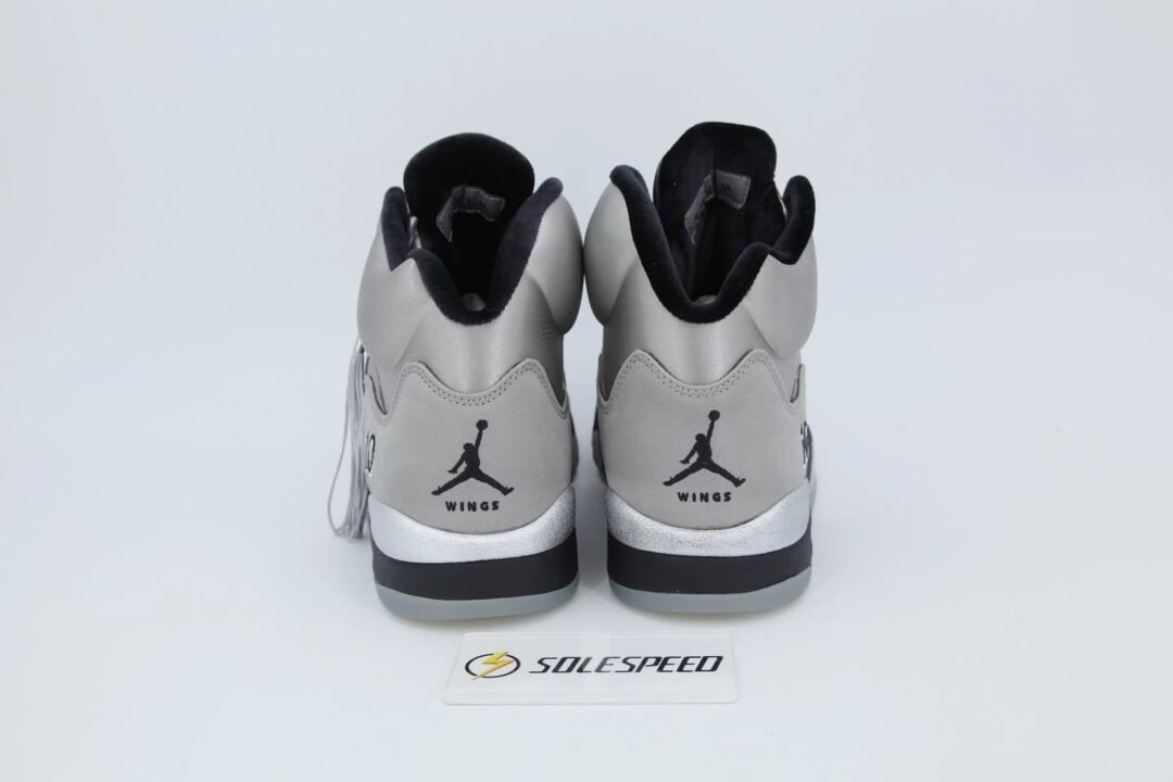 【2025年 9/1 発売予定】NIKE AIR JORDAN 5 WINGS “Medium Grey/Black” (ナイキ エア ジョーダン 5 ウィングス “ミディアムグレー/ブラック”) [IO2038-001]