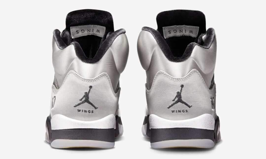 【2025年 9/1 発売予定】NIKE AIR JORDAN 5 WINGS “Medium Grey/Black” (ナイキ エア ジョーダン 5 ウィングス “ミディアムグレー/ブラック”) [IO2038-001]