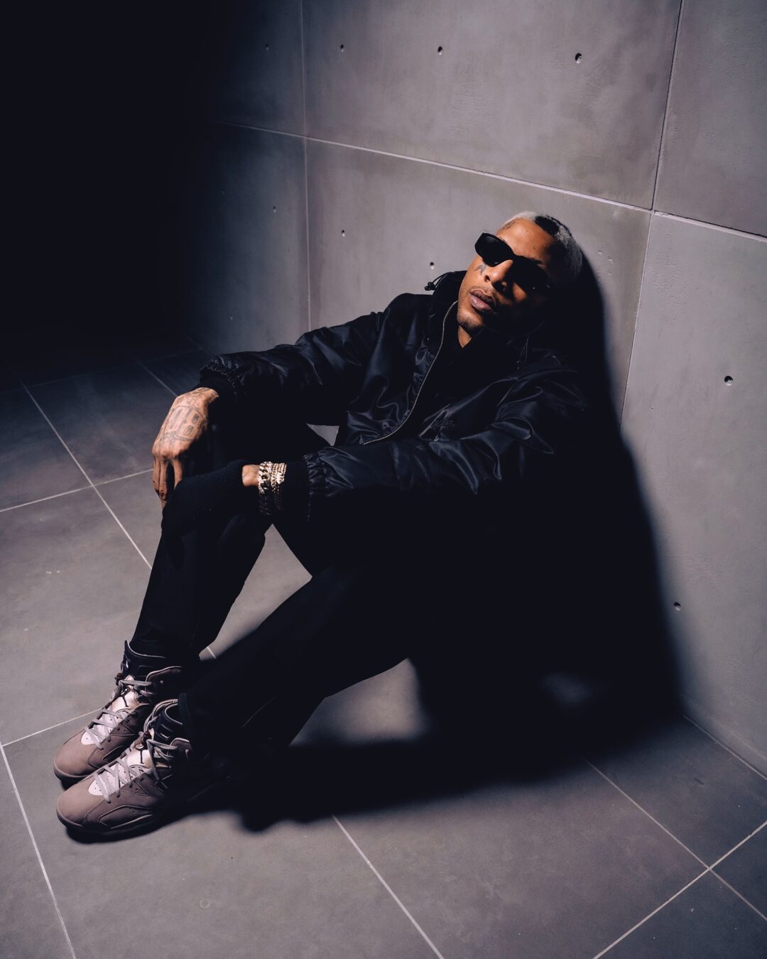 【国内 2025年 12/6 発売】A Ma Maniére × NIKE AIR JORDAN 6 SP “Sail/Smokey Mauve” (ア マ マニエール ナイキ エア ジョーダン 6 SP) [IF3103-100/IF3103-200]