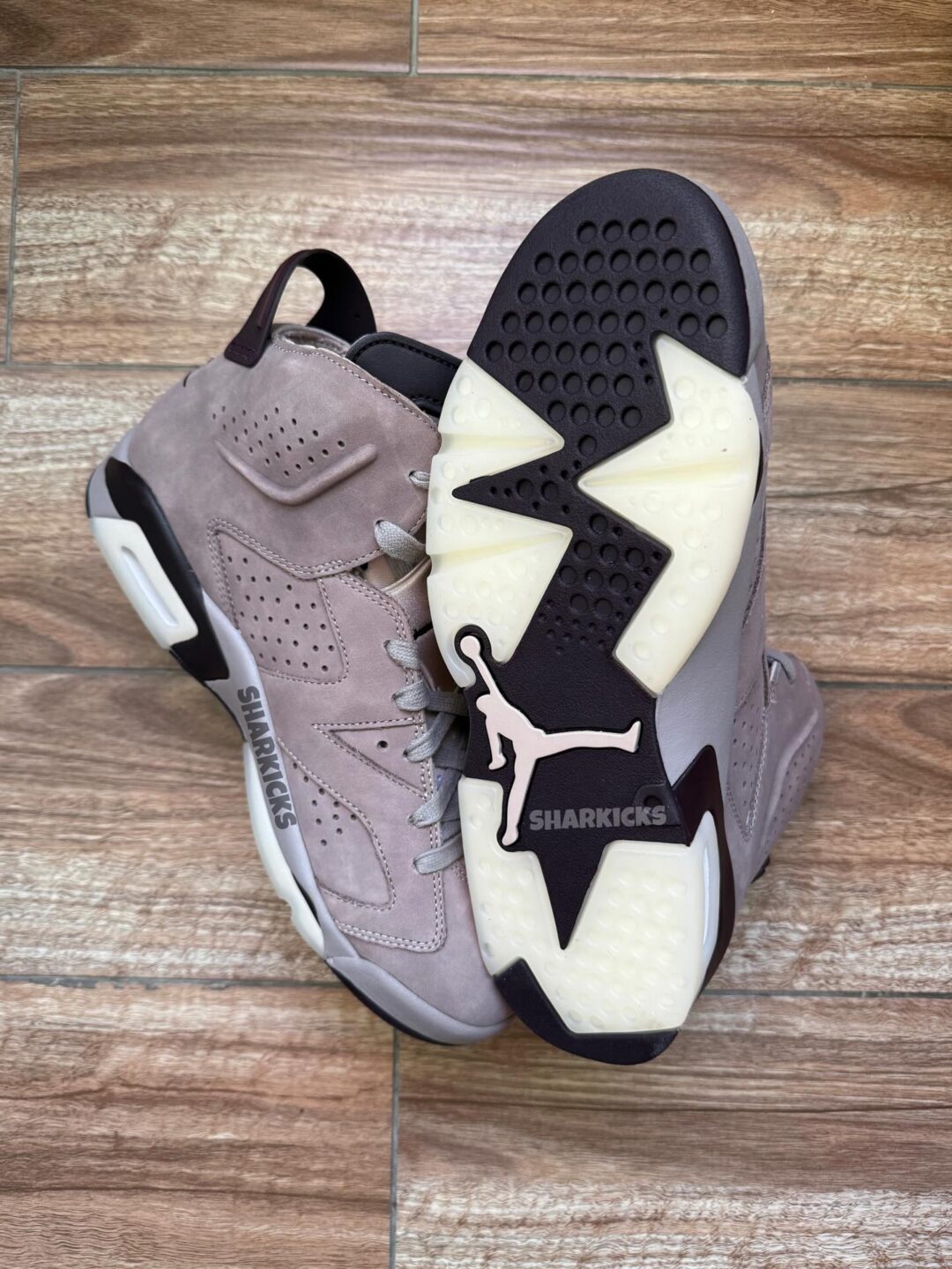 【2025年 12/5 発売予定】A Ma Maniére × NIKE AIR JORDAN 6 SP “Sail/Smokey Mauve” (ア マ マニエール ナイキ エア ジョーダン 6 SP) [IF3103-100/IF3103-200]