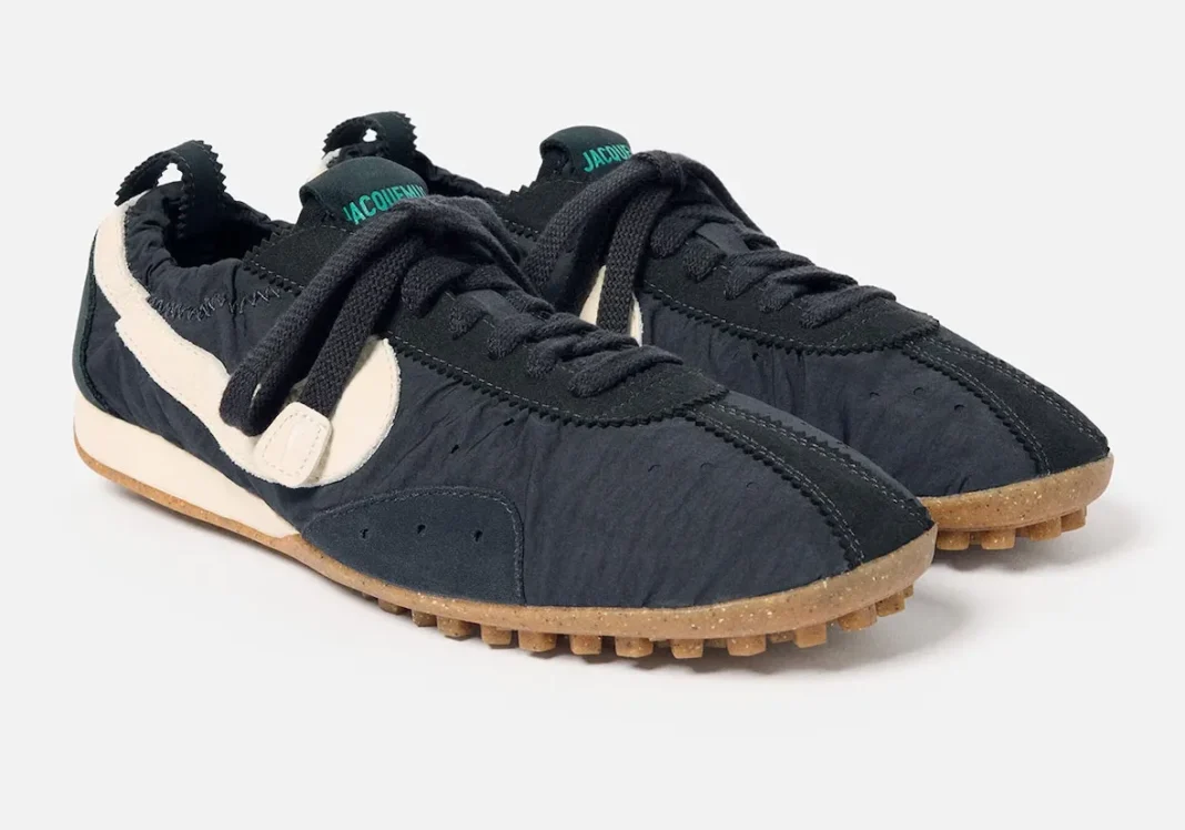 【2025年末 発売予定】JACQUEMUS × NIKE MOON SHOES 2025 FW (ジャックムス ナイキ ムーンシューズ) [HV8547-001/HV8547-002/HV8547-200/HV8547-600/HV8547-601/HV8547-700]