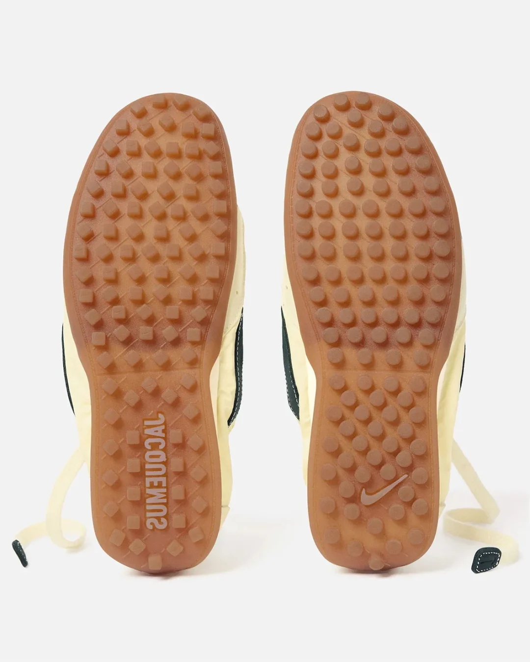 【2025年末 発売予定】JACQUEMUS × NIKE MOON SHOES 2025 FW (ジャックムス ナイキ ムーンシューズ) [HV8547-001/HV8547-002/HV8547-200/HV8547-600/HV8547-601/HV8547-700]