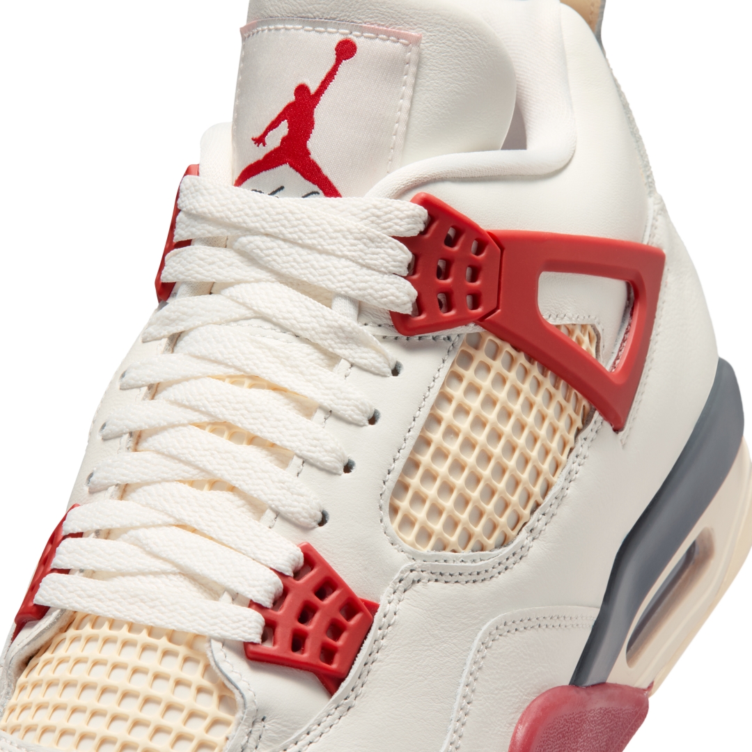 【2026年 5/22 発売】Nigel Sylvester x NIKE AIR JORDAN 4 OG “Bike Air/Fire Red” (ナイジェル・シルベスター ナイキ エア ジョーダン 4 “バイクエア/ファイアレッド”) [IQ8055-100]