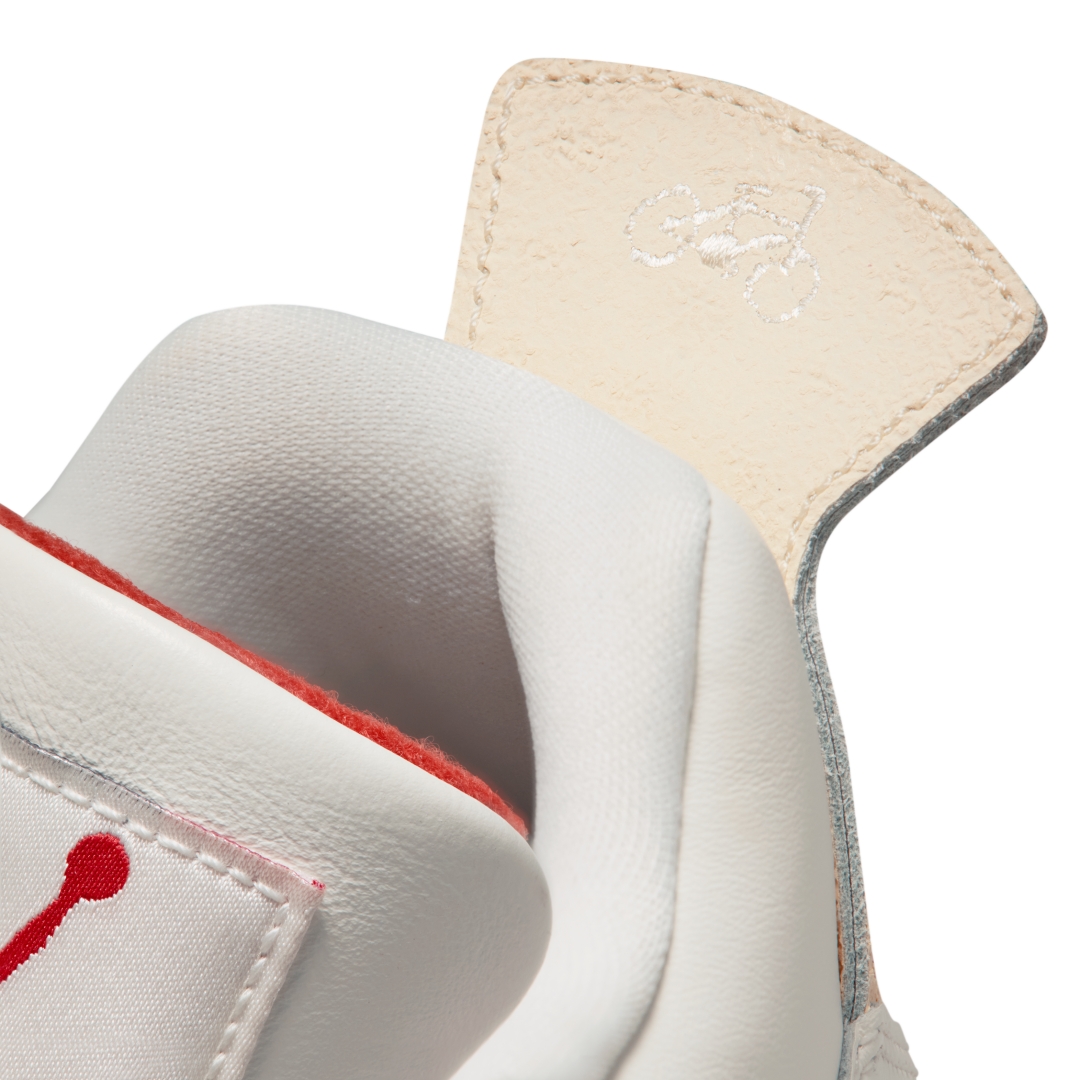 【2026年 5/22 発売】Nigel Sylvester x NIKE AIR JORDAN 4 OG “Bike Air/Fire Red” (ナイジェル・シルベスター ナイキ エア ジョーダン 4 “バイクエア/ファイアレッド”) [IQ8055-100]