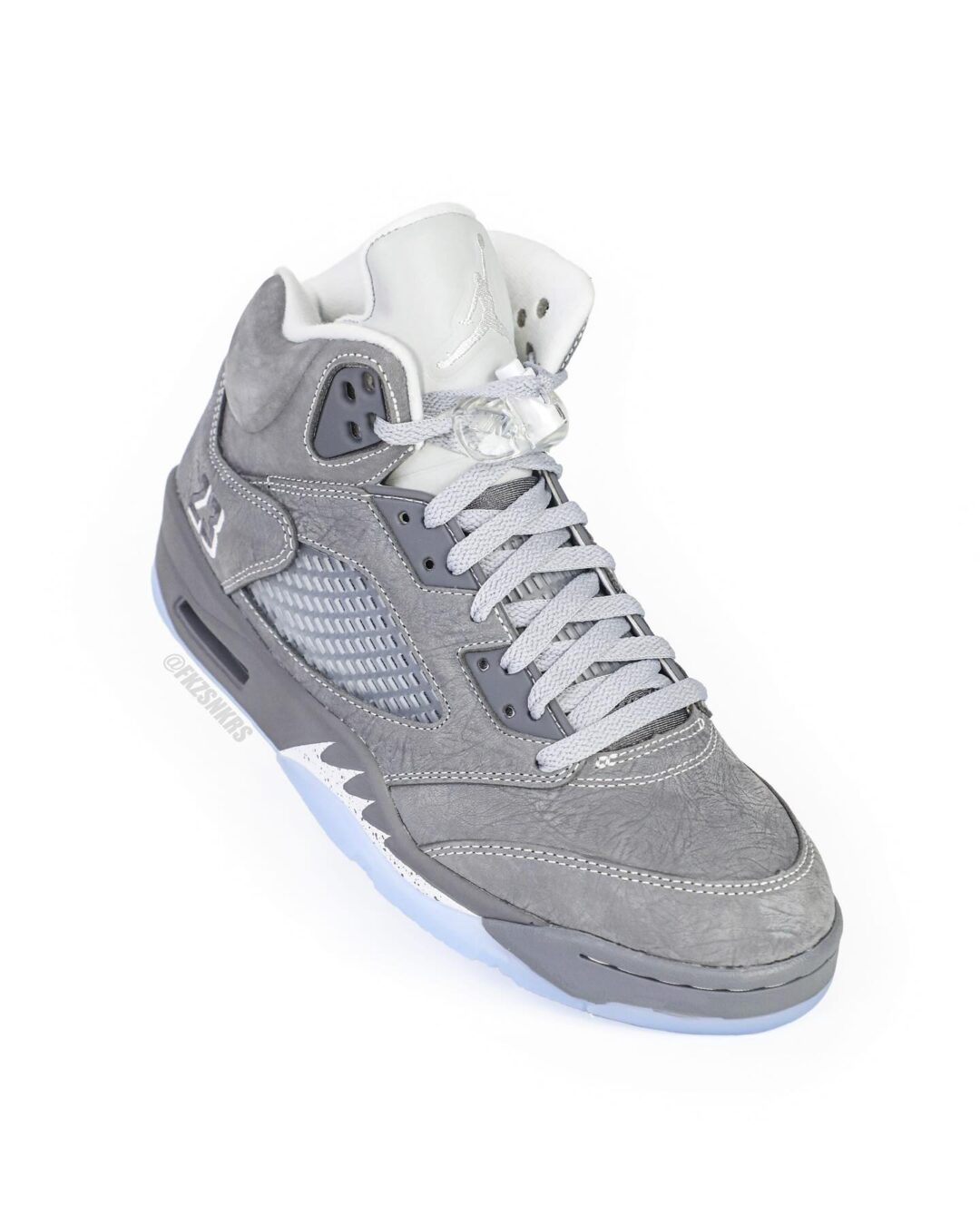 【2026年 1/10 復刻予定】NIKE AIR JORDAN 5 RETRO “Wolf Grey” (ナイキ エア ジョーダン 5 レトロ “ウルフグレー”) [DD0587-002]