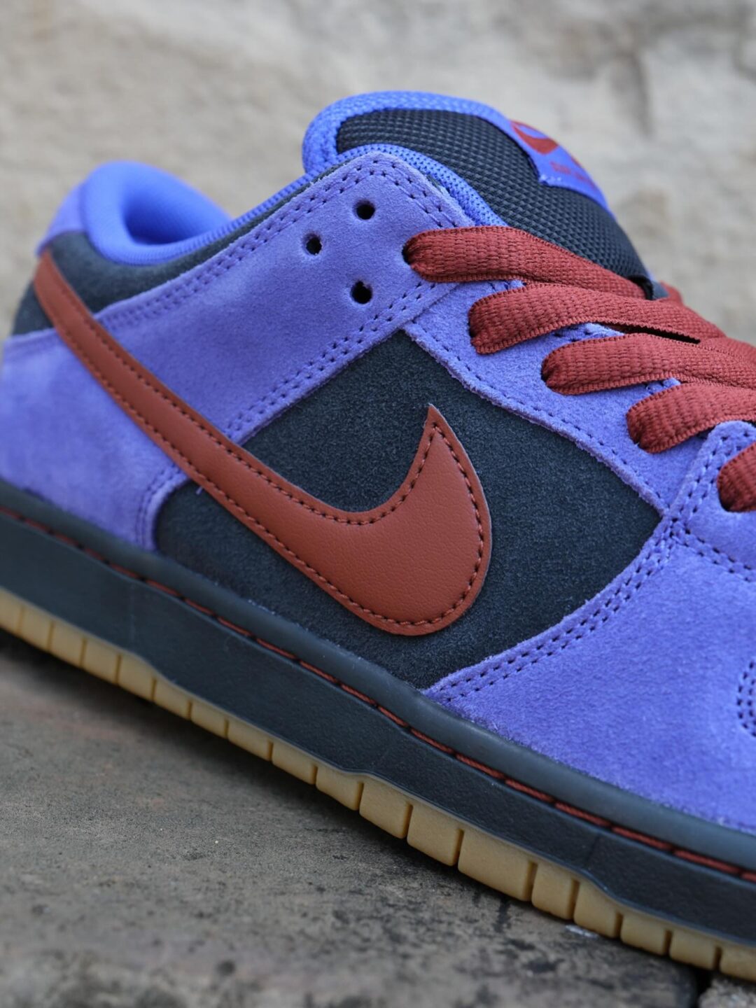 【2025年 10/24 発売】NIKE SB DUNK LOW PRO “Persian Violet/Cinnamon” (ナイキ ダンク ロー プロ “ペルシアンバイオレット/シナモン”) [HQ1625-500]