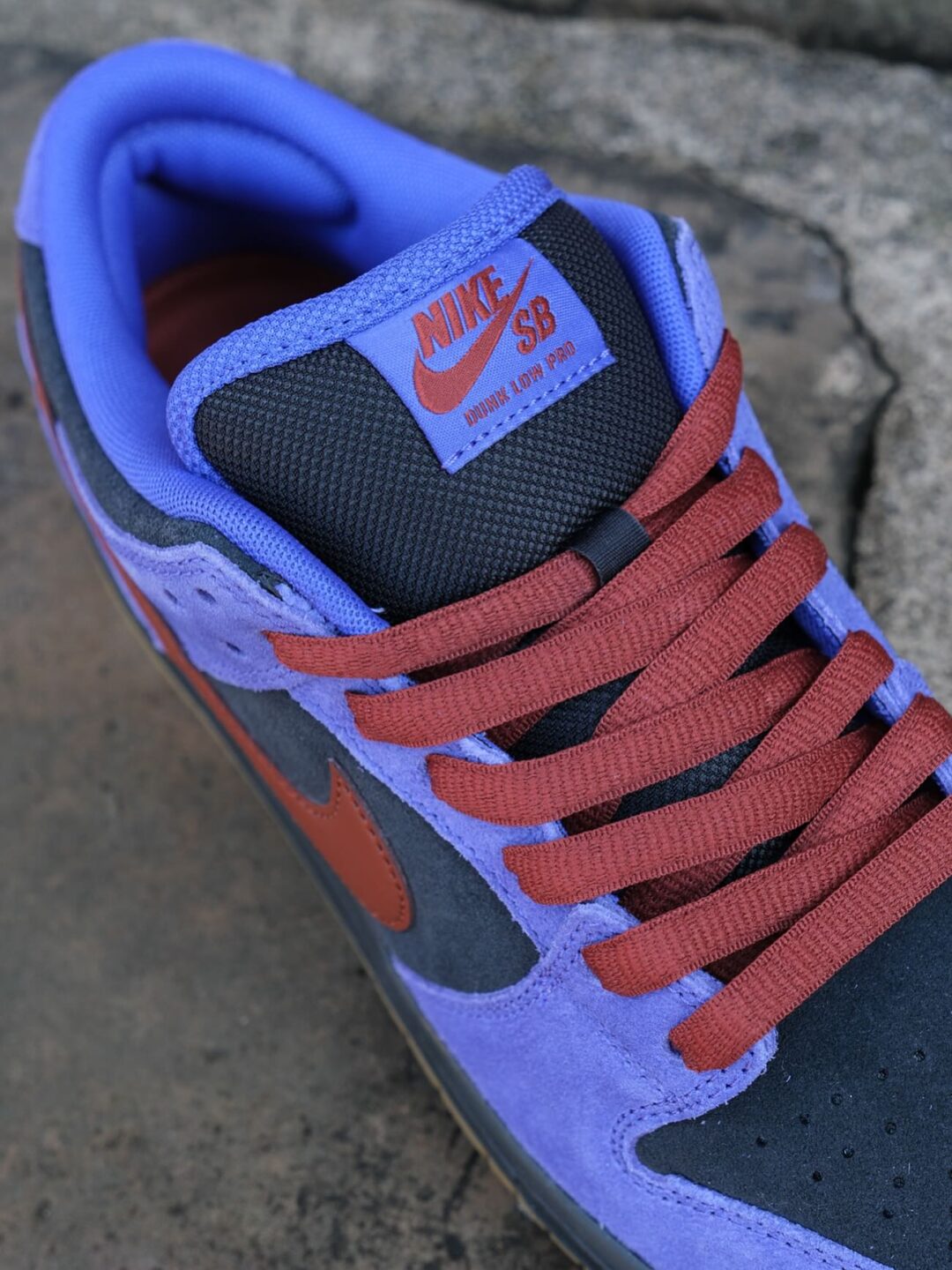 【2025年 10/24 発売】NIKE SB DUNK LOW PRO “Persian Violet/Cinnamon” (ナイキ ダンク ロー プロ “ペルシアンバイオレット/シナモン”) [HQ1625-500]