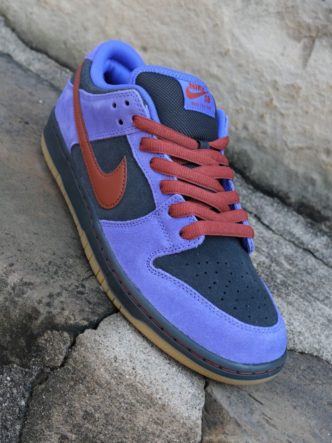 【2025年 10/24 発売】NIKE SB DUNK LOW PRO “Persian Violet/Cinnamon” (ナイキ ダンク ロー プロ “ペルシアンバイオレット/シナモン”) [HQ1625-500]
