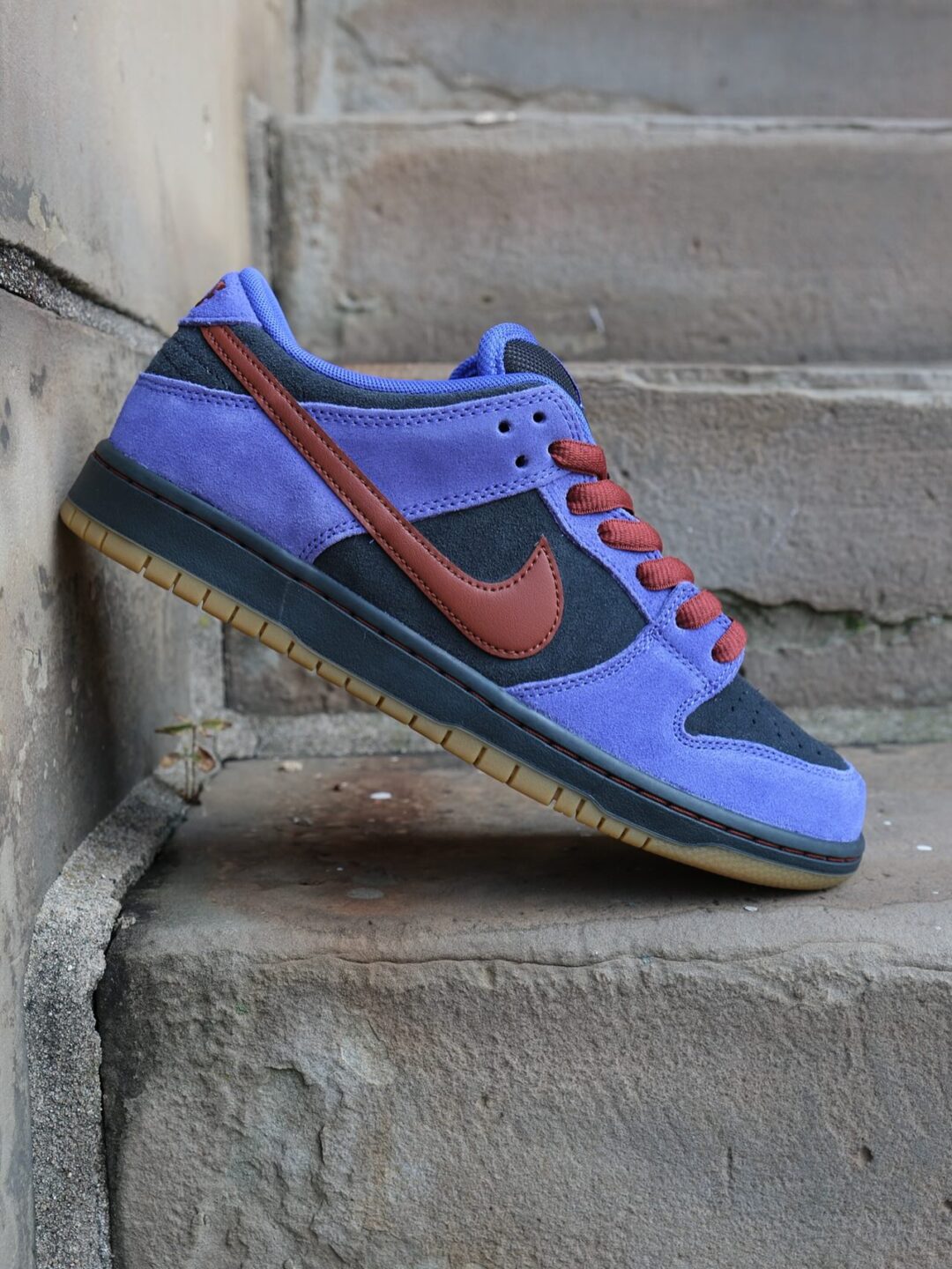 【2025年 10/24 発売】NIKE SB DUNK LOW PRO “Persian Violet/Cinnamon” (ナイキ ダンク ロー プロ “ペルシアンバイオレット/シナモン”) [HQ1625-500]