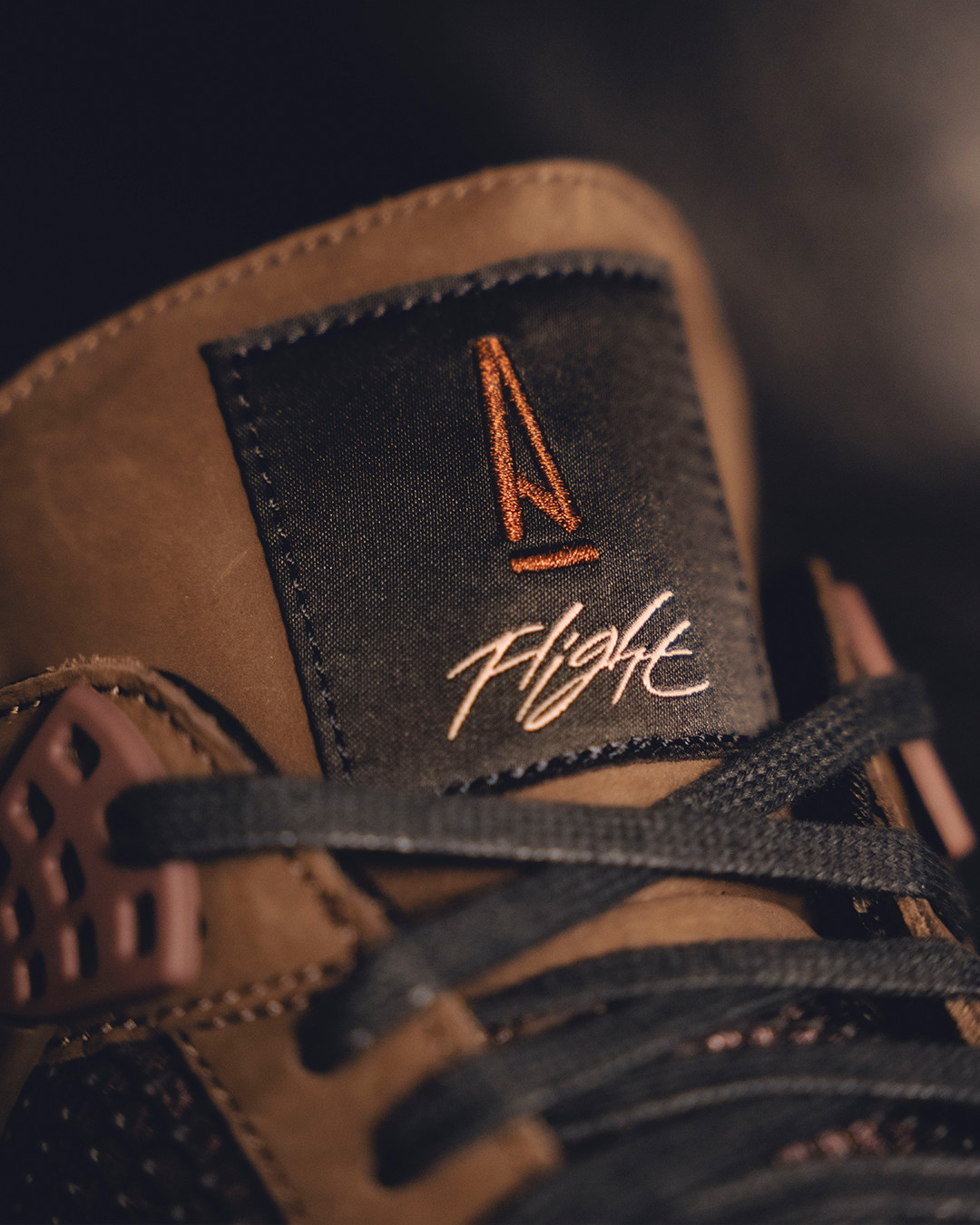 【2025年 12/19 発売予定】A Ma Maniére × NIKE AIR JORDAN 4 SP “ Dark Mocha” (ア マ マニエール ナイキ エア ジョーダン 4 SP) [IF3102-200]