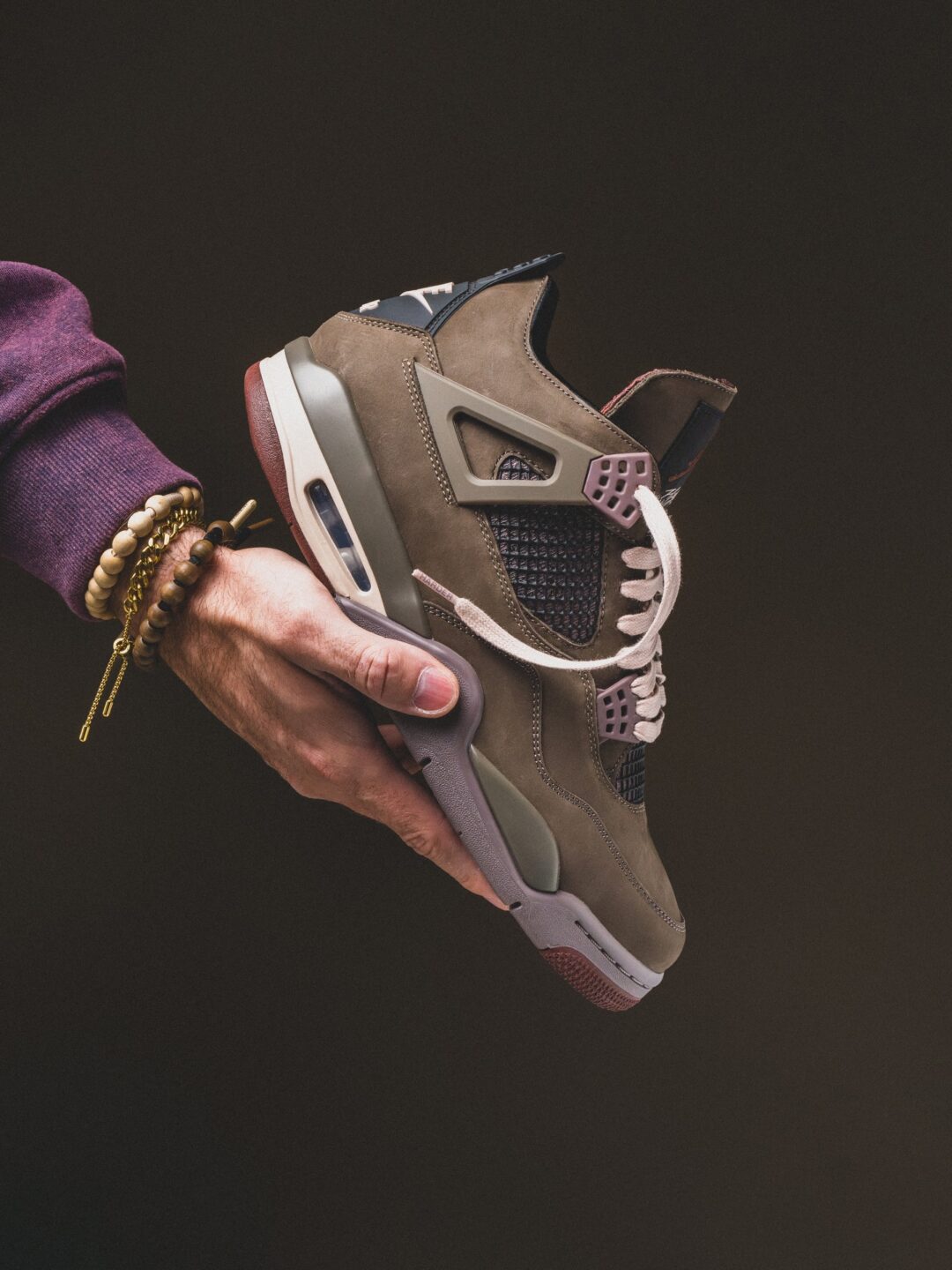 【2025年 12/19 発売予定】A Ma Maniére × NIKE AIR JORDAN 4 SP “ Dark Mocha” (ア マ マニエール ナイキ エア ジョーダン 4 SP) [IF3102-200]