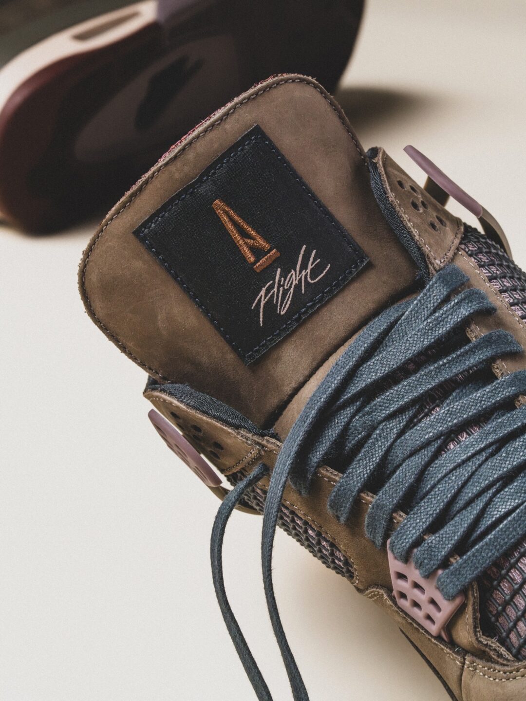 【2025年 12/19 発売予定】A Ma Maniére × NIKE AIR JORDAN 4 SP “ Dark Mocha” (ア マ マニエール ナイキ エア ジョーダン 4 SP) [IF3102-200]