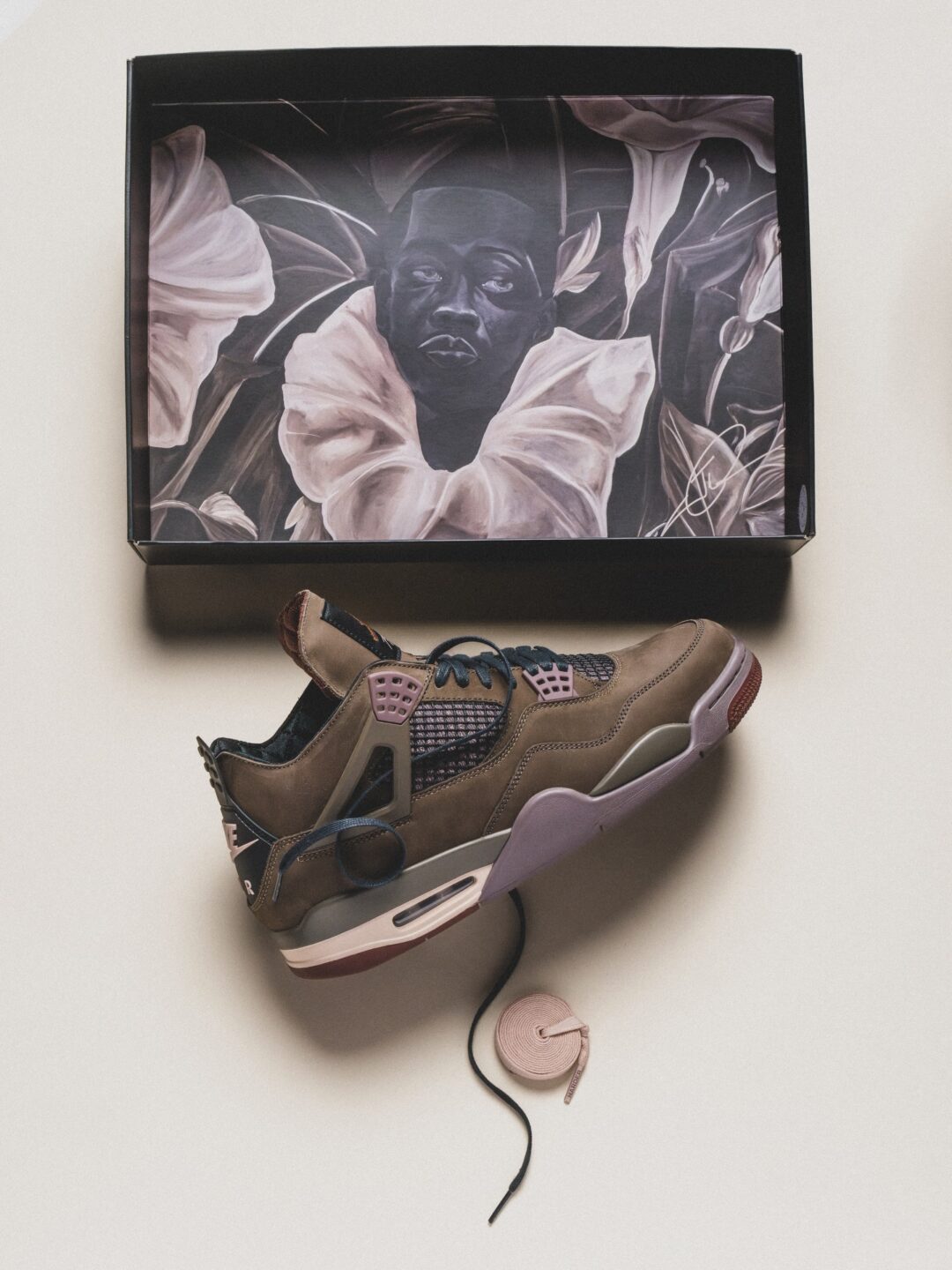 【2025年 12/19 発売予定】A Ma Maniére × NIKE AIR JORDAN 4 SP “ Dark Mocha” (ア マ マニエール ナイキ エア ジョーダン 4 SP) [IF3102-200]