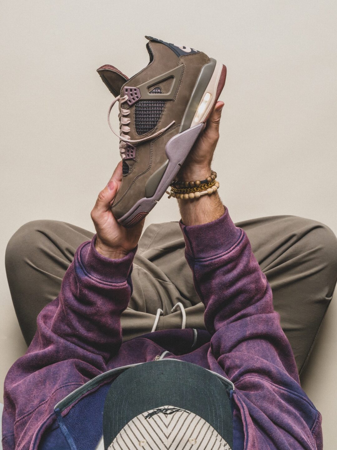 【2025年 12/19 発売予定】A Ma Maniére × NIKE AIR JORDAN 4 SP “ Dark Mocha” (ア マ マニエール ナイキ エア ジョーダン 4 SP) [IF3102-200]