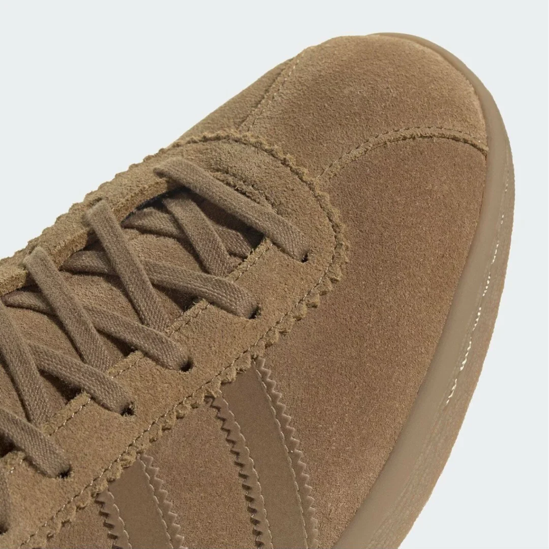 【国内 2025年 3/10 発売】adidas Originals TOBACCO “Brown Desert” (アディダス オリジナルス タバコ “ブラウンデザート”) [JP9651]