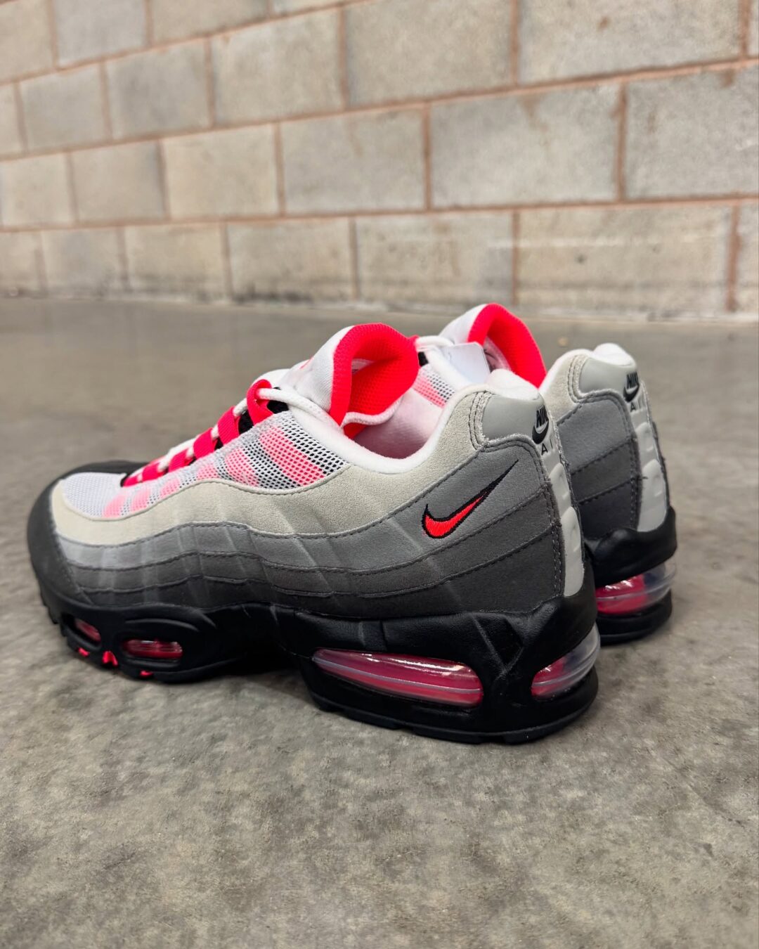 【2025年末 発売予定】NIKE AIR MAX 95 BIG BUBBLE “Black/Solar Red” (ナイキ エア マックス 95 ビッグバブル “ブラック/ソーラーレッド”) [HM4740-006]