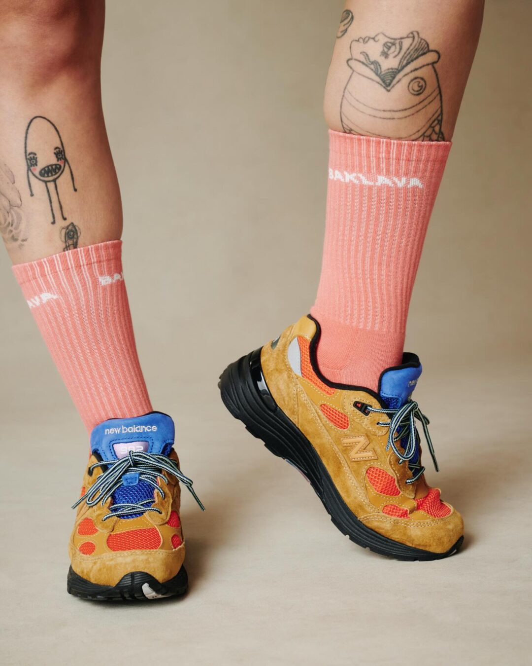 【国内 2025年 9/26 発売】Action Bronson × New Balance U992 AB1/AC1 “Tan/Cosmic Rose” (アクション・ブロンソン ニューバランス) [U992AB1/U992AC1]