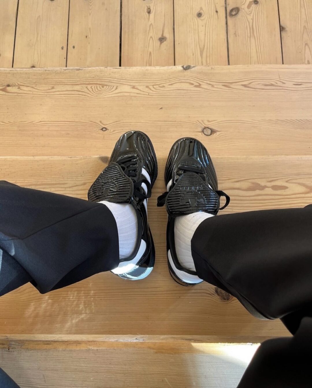【2025年 発売】adidas Originals SAMBA Long Tongues “Patent Leather/Cloud White/Core Black” (アディダス オリジナルス サンバ ロングタン “パテントレザー/ホワイト/ブラック”) [JI2706/JI2707]