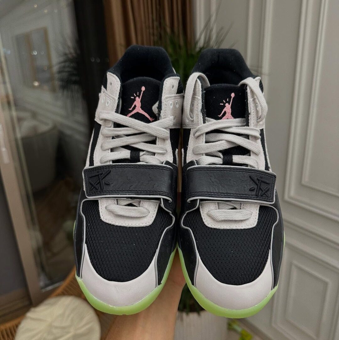 【2025年 10/8 発売予定】Travis Scott × Chase B × NIKE JUMPMAN JACK TR “Night Silver” (トラヴィス・スコット チェイス B ナイキ ジャンプマンジャック トレーナー “ナイトシルバー”) [IH7971-001]