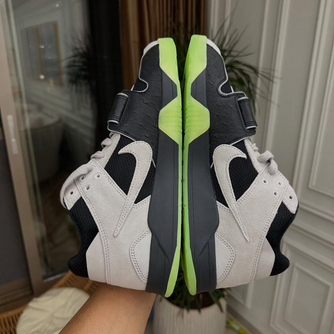 【2025年 10/8 発売予定】Travis Scott × Chase B × NIKE JUMPMAN JACK TR “Night Silver” (トラヴィス・スコット チェイス B ナイキ ジャンプマンジャック トレーナー “ナイトシルバー”) [IH7971-001]