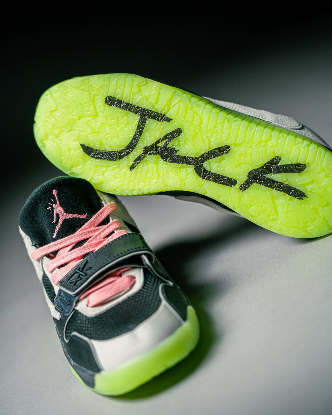 【2025年 10/8 発売予定】Travis Scott × Chase B × NIKE JUMPMAN JACK TR “Night Silver” (トラヴィス・スコット チェイス B ナイキ ジャンプマンジャック トレーナー “ナイトシルバー”) [IH7971-001]