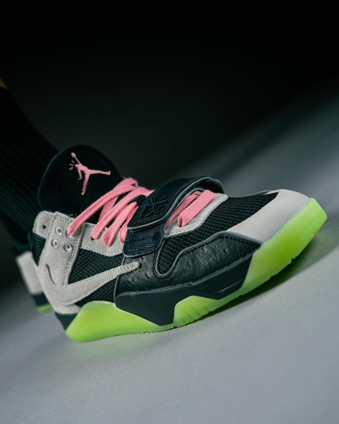 【2025年 10/8 発売予定】Travis Scott × Chase B × NIKE JUMPMAN JACK TR “Night Silver” (トラヴィス・スコット チェイス B ナイキ ジャンプマンジャック トレーナー “ナイトシルバー”) [IH7971-001]