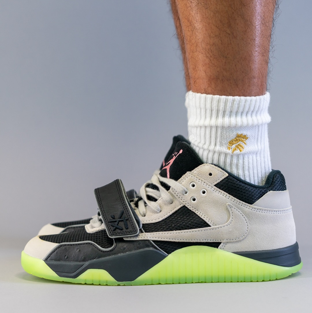 【2025年 10/8 発売予定】Travis Scott × Chase B × NIKE JUMPMAN JACK TR “Night Silver” (トラヴィス・スコット チェイス B ナイキ ジャンプマンジャック トレーナー “ナイトシルバー”) [IH7971-001]