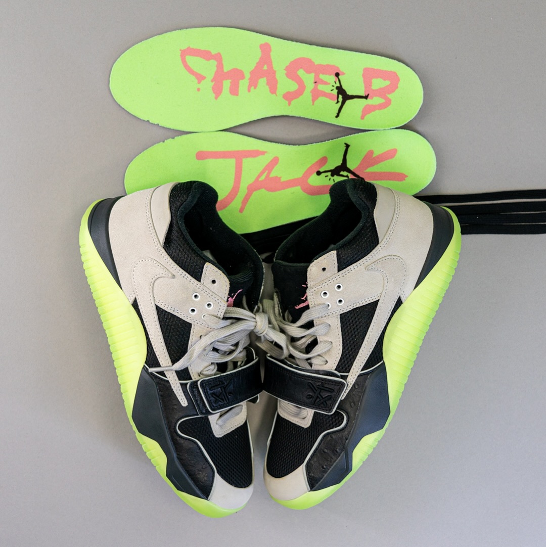 【2025年 10/8 発売予定】Travis Scott × Chase B × NIKE JUMPMAN JACK TR “Night Silver” (トラヴィス・スコット チェイス B ナイキ ジャンプマンジャック トレーナー “ナイトシルバー”) [IH7971-001]
