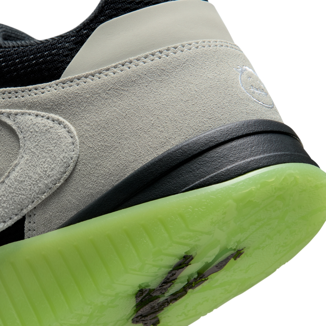 【2025年 10/8 発売予定】Travis Scott × Chase B × NIKE JUMPMAN JACK TR “Night Silver” (トラヴィス・スコット チェイス B ナイキ ジャンプマンジャック トレーナー “ナイトシルバー”) [IH7971-001]