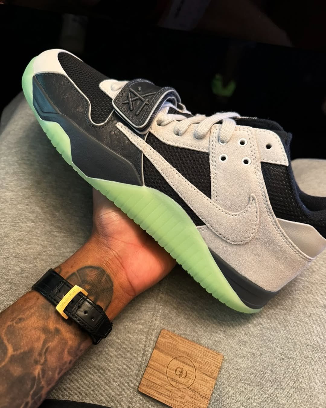 【2025年 10/8 発売予定】Travis Scott × Chase B × NIKE JUMPMAN JACK TR “Night Silver” (トラヴィス・スコット チェイス B ナイキ ジャンプマンジャック トレーナー “ナイトシルバー”) [IH7971-001]