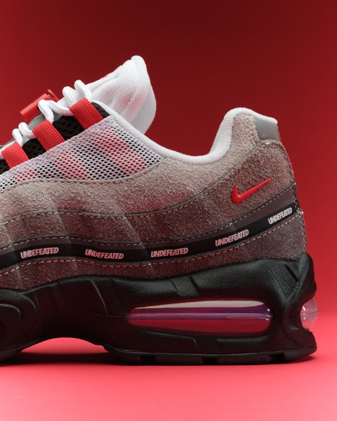 【2025年 12/14 発売】UNDEFEATED × NIKE AIR MAX 95 SP (アンディフィーテッド ナイキ エア マックス 95) [IB4453-001/IB4453-100/IB4523-001/IB4523-002/IB4523-003/IB4523-004/IB4523-200]