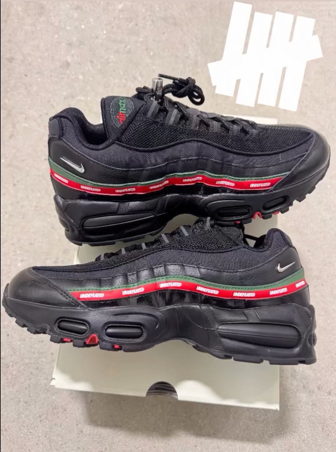 【2025年末 発売予定】UNDEFEATED × AIR MAX 95 SP GEO (アンディフィーテッド ナイキ エア マックス 95) [IB4523-001/IB4523-002/IB4523-003/IB4523-004/IB4523-200]