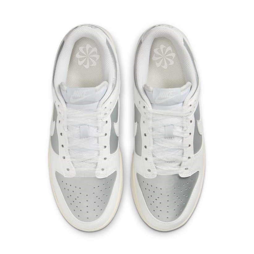 【2025年 夏 発売予定】NIKE W DUNK LOW “Next Nature/Metallic Platinum” (ナイキ ウィメンズ ダンク ロー “ネクスト ネイチャー/メタリックプラチナム”) [IB7311-001]