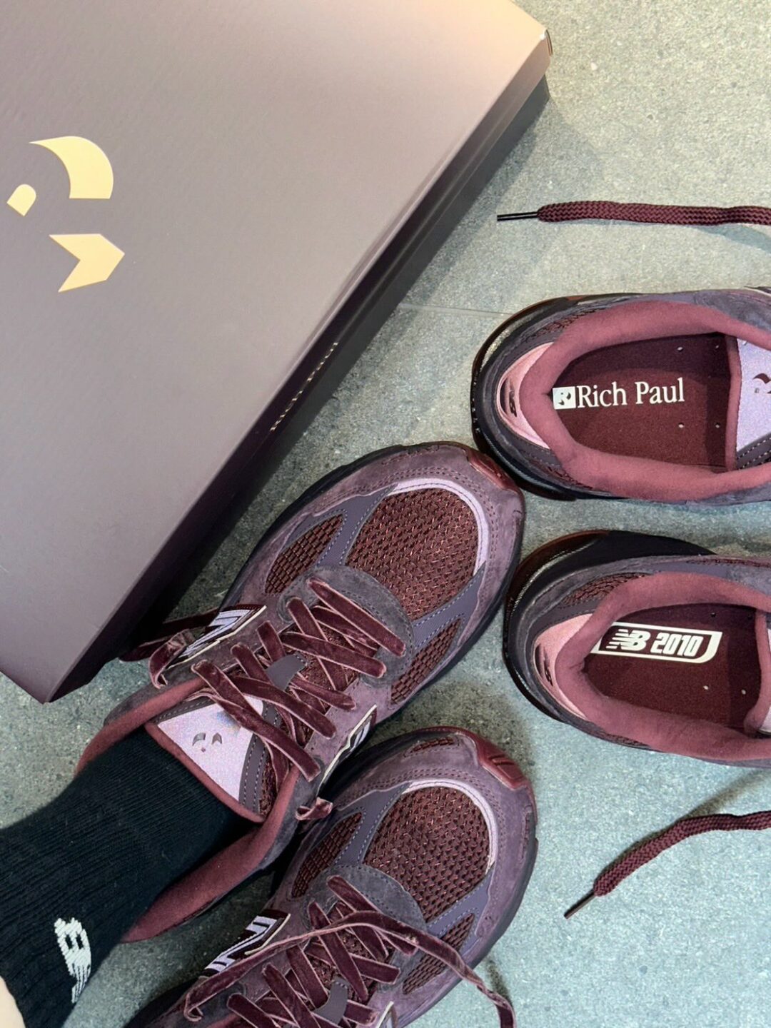 【2025年 12/17 発売】Rich Paul × New Balance U2010 RP1/RR1 “Plum Brown/Dark Vintage Rose” (リッチ・ポール ニューバランス) [U2010RP1/U2010RR1]