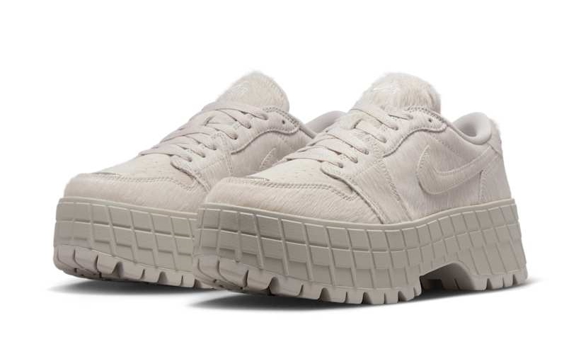 【2025年 発売予定】NIKE W AIR JORDAN 1 LOW BROOKLYN “Light Bone/Metallic Silver” (ナイキ エア ジョーダン 1 ロー ブルックリン “ライトボーン/メタリックシルバー”) [IB7210-001]