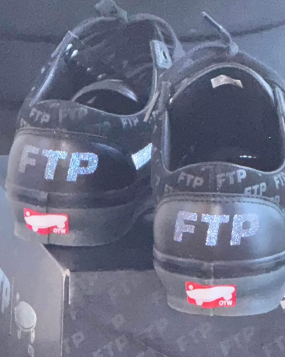 【2025年 5/9 発売】VANS × FUCKTHEPOPULATION (FTP) OLD SKOOL 36 & AUTHENTIC 44 (バンズ ファック ザ ポピュレーション オールドスクール オーセンティック)