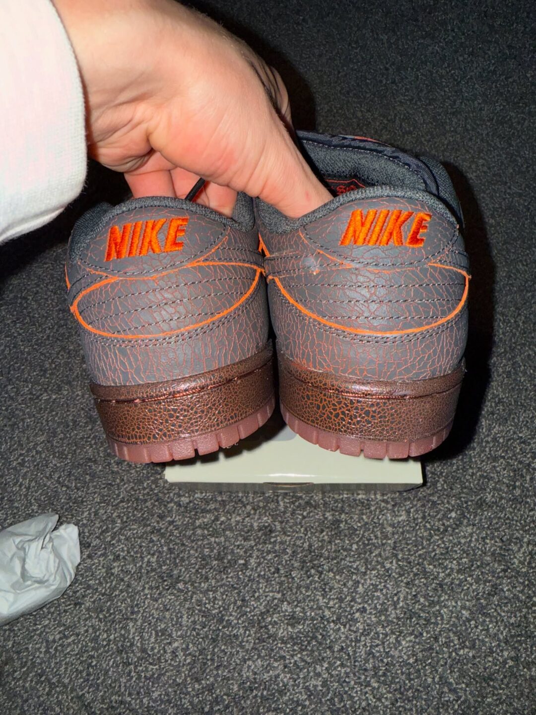 【2025年末 発売予定】NIKE SB DUNK LOW PRO “Halloween/Krampus” (ナイキ ダンク ロー プロ “ハロウィン/クランプス”) [HV1668-001]