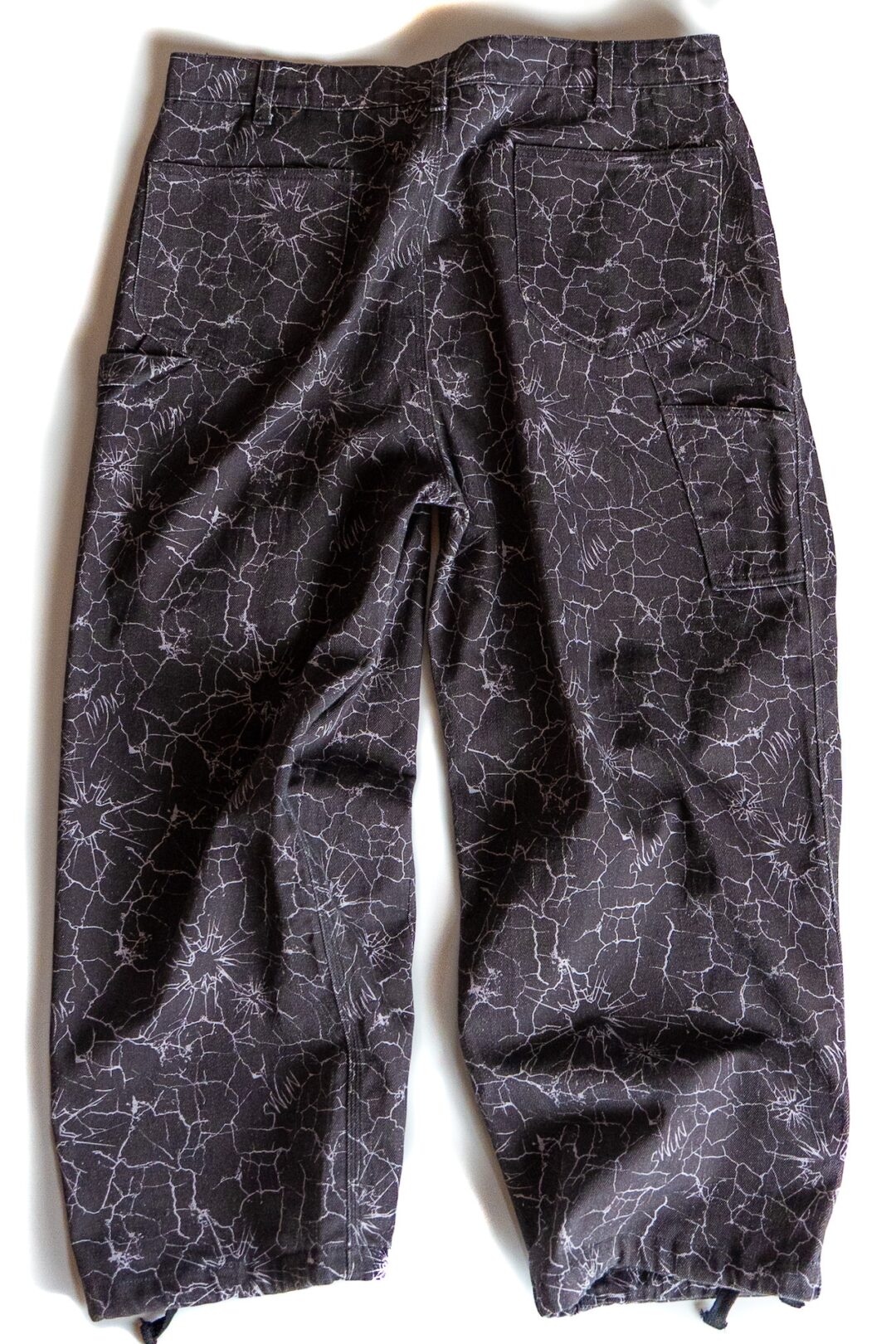 【抽選販売】S.W.U.N “CRACKED SNAKESKIN PANTS” 2カラー (エスダブルユーエヌ “クラックド スネークスキン パンツ”)