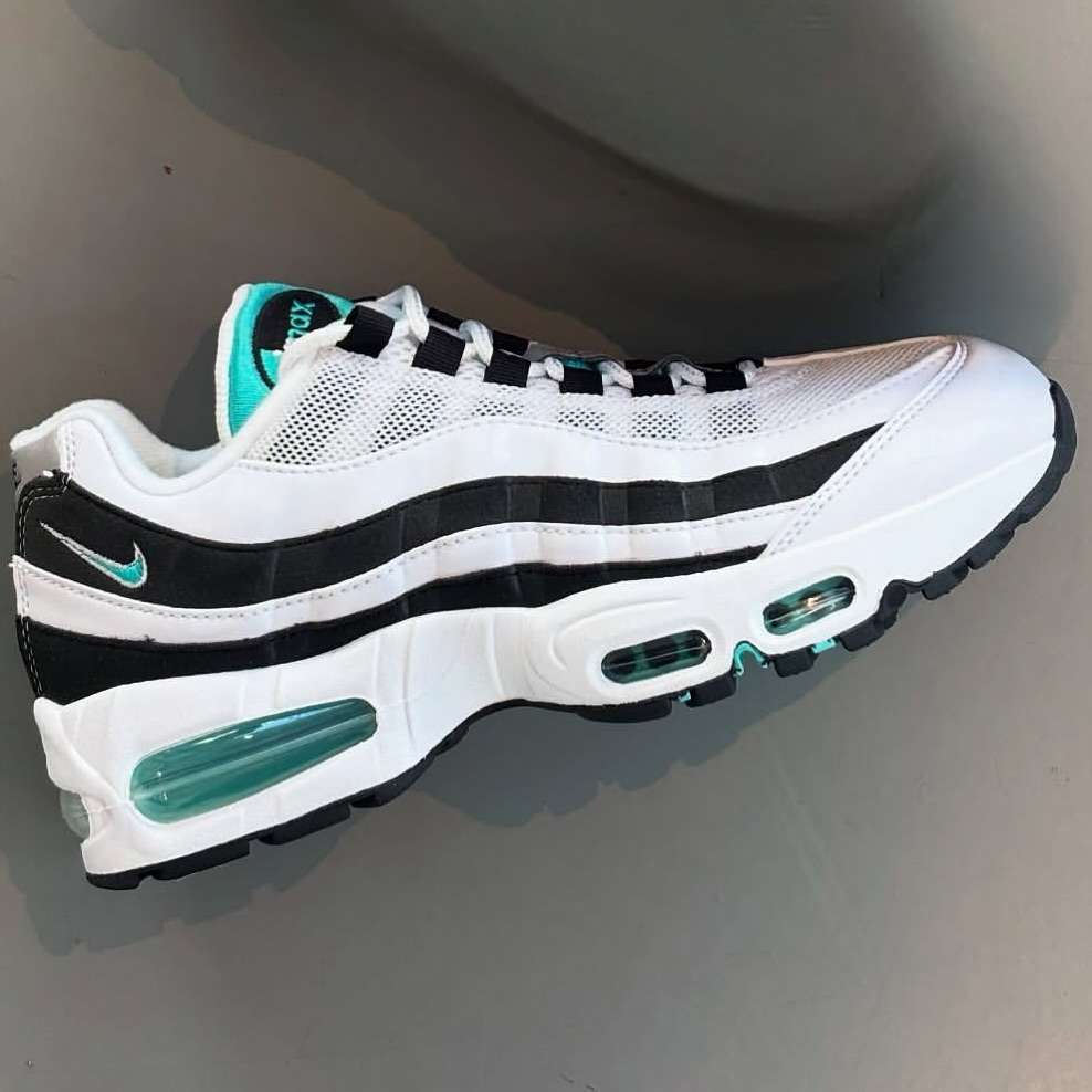 【2025年 7/17 発売】NIKE AIR MAX 95 “Black Border” (ナイキ エア マックス 95 “ブラックボーダー”) [IM7409-100]