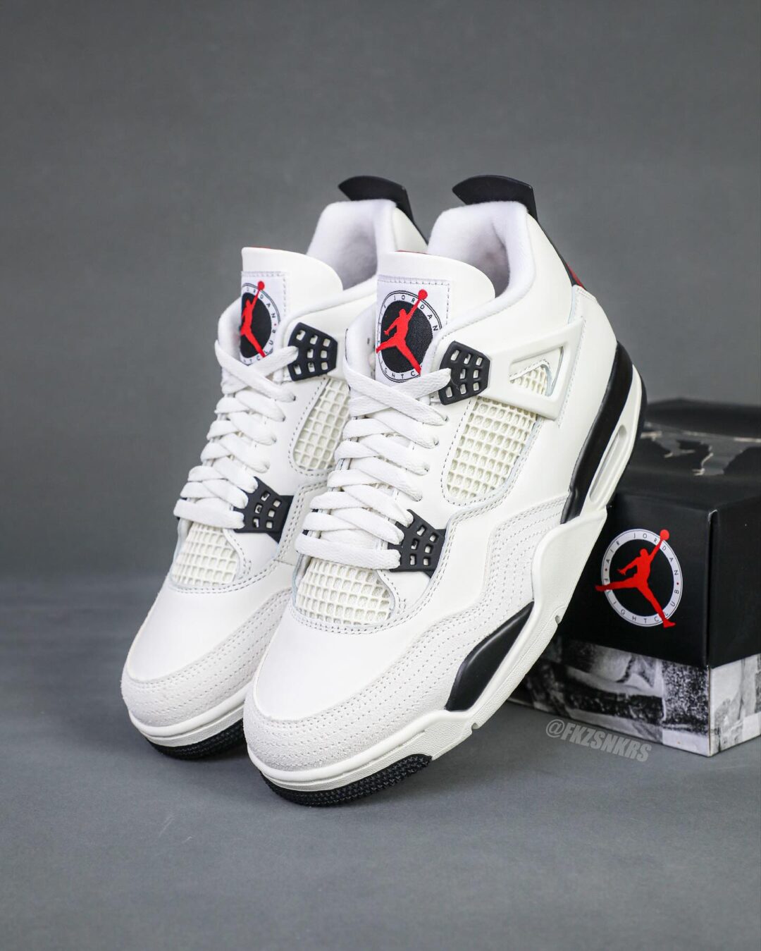 【2026年 3/14 発売予定】NIKE AIR JORDAN 4 RETRO “Flight Club/Sail/University Red” (ナイキ エア ジョーダン レトロ “フライトクラブ/セイル/レッド”) [IM4002-100]