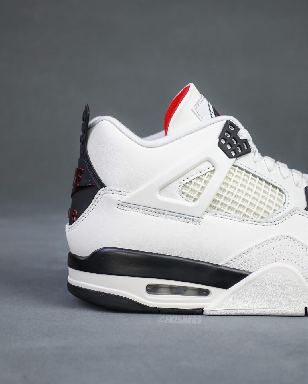 【2026年 3/14 発売予定】NIKE AIR JORDAN 4 RETRO “Flight Club/Sail/University Red” (ナイキ エア ジョーダン レトロ “フライトクラブ/セイル/レッド”) [IM4002-100]