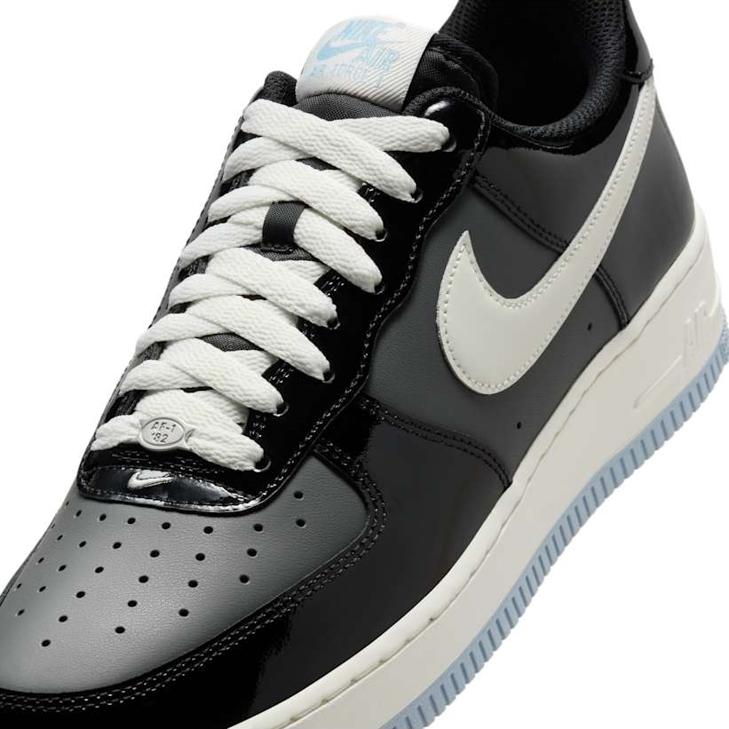 【2025年 4/14 発売】NIKE AIR FORCE 1 LOW “Patent Leather/Black/Armory Blue” (ナイキ エア フォース 1 ロー “パテントレザー/ブラック/アーモリーネイビー”) [IB7676-001]