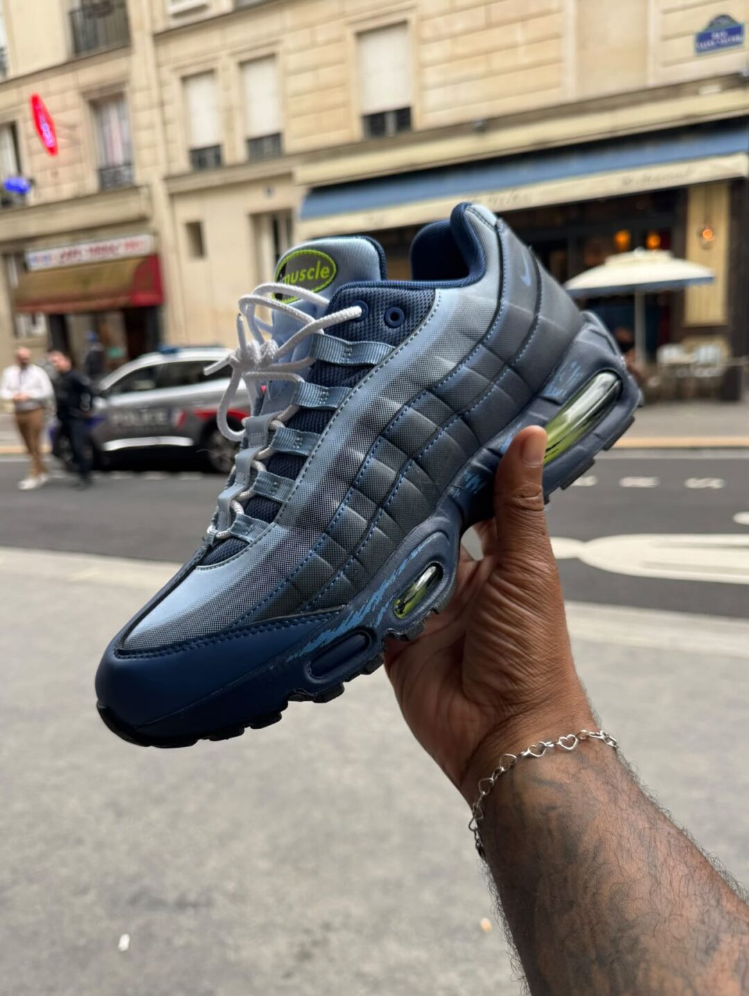 【2025年 9/12 発売予定】遊☆戯☆王 x NIKE AIR MAX 95 QS “White/Psychic Blue” (Yu-Gi-Oh! 遊戯王 ナイキ エア マックス “ホワイト/サイキックブルー”) [II7404-100/II7404-400]