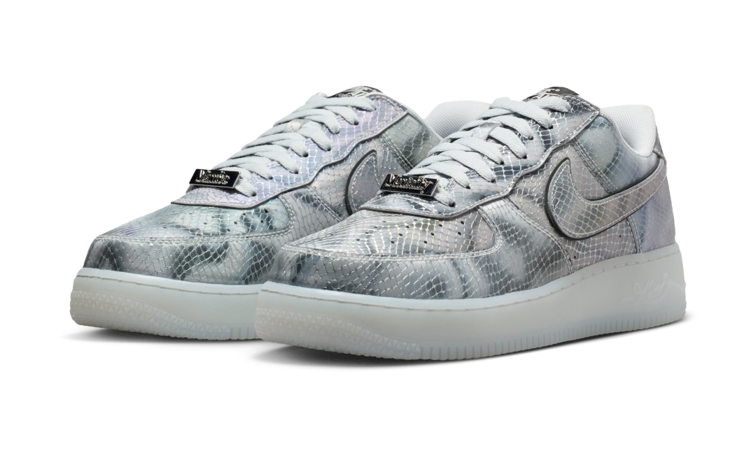 【2025年 12/1 発売】Kobe Bryant × NIKE AIR FORCE 1 LOW PROTRO “Lenticular” (コービー・ブライアント ナイキ エア フォース 1 ロー プロトロ “レンチキュラー”) [II3925-400]